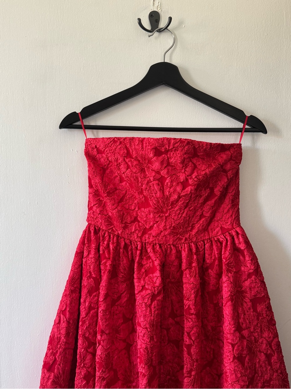 Sugarlips Red Textured Dress - Picture 2 of 8